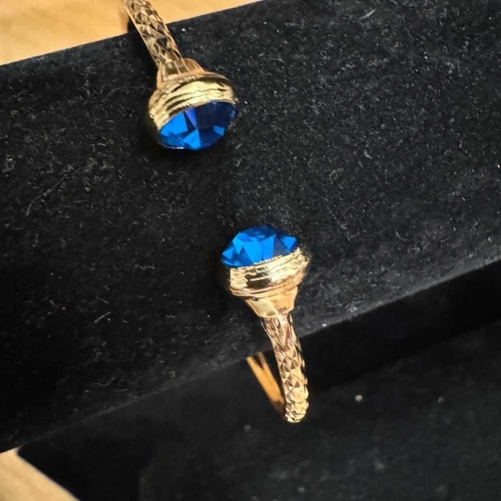 Italian 24KT over 925 Sterling Silver Bangle w/Blue Stone - Picture 3 of 5